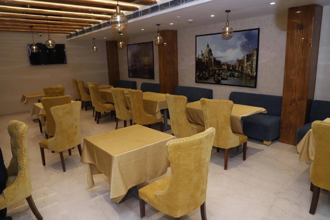 The Royal Class Hotel Gwalior Luaran gambar