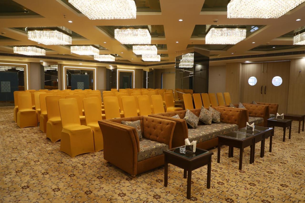 The Royal Class Hotel Gwalior Luaran gambar