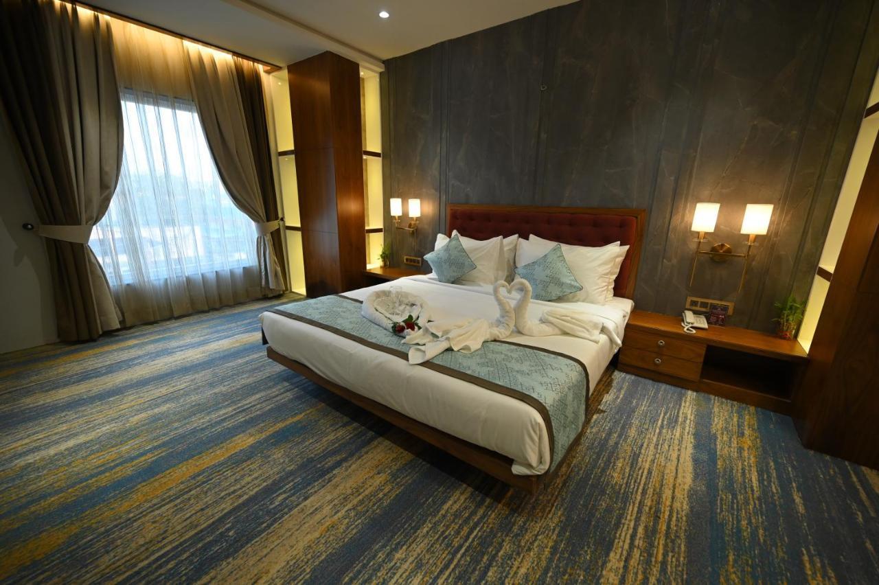 The Royal Class Hotel Gwalior Luaran gambar