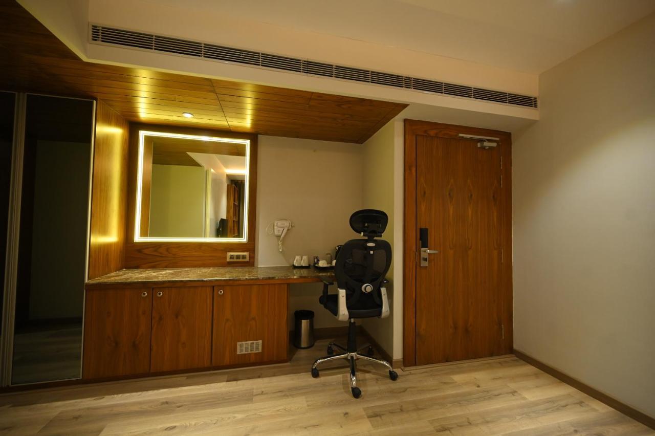 The Royal Class Hotel Gwalior Luaran gambar