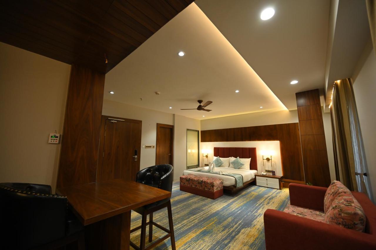 The Royal Class Hotel Gwalior Luaran gambar