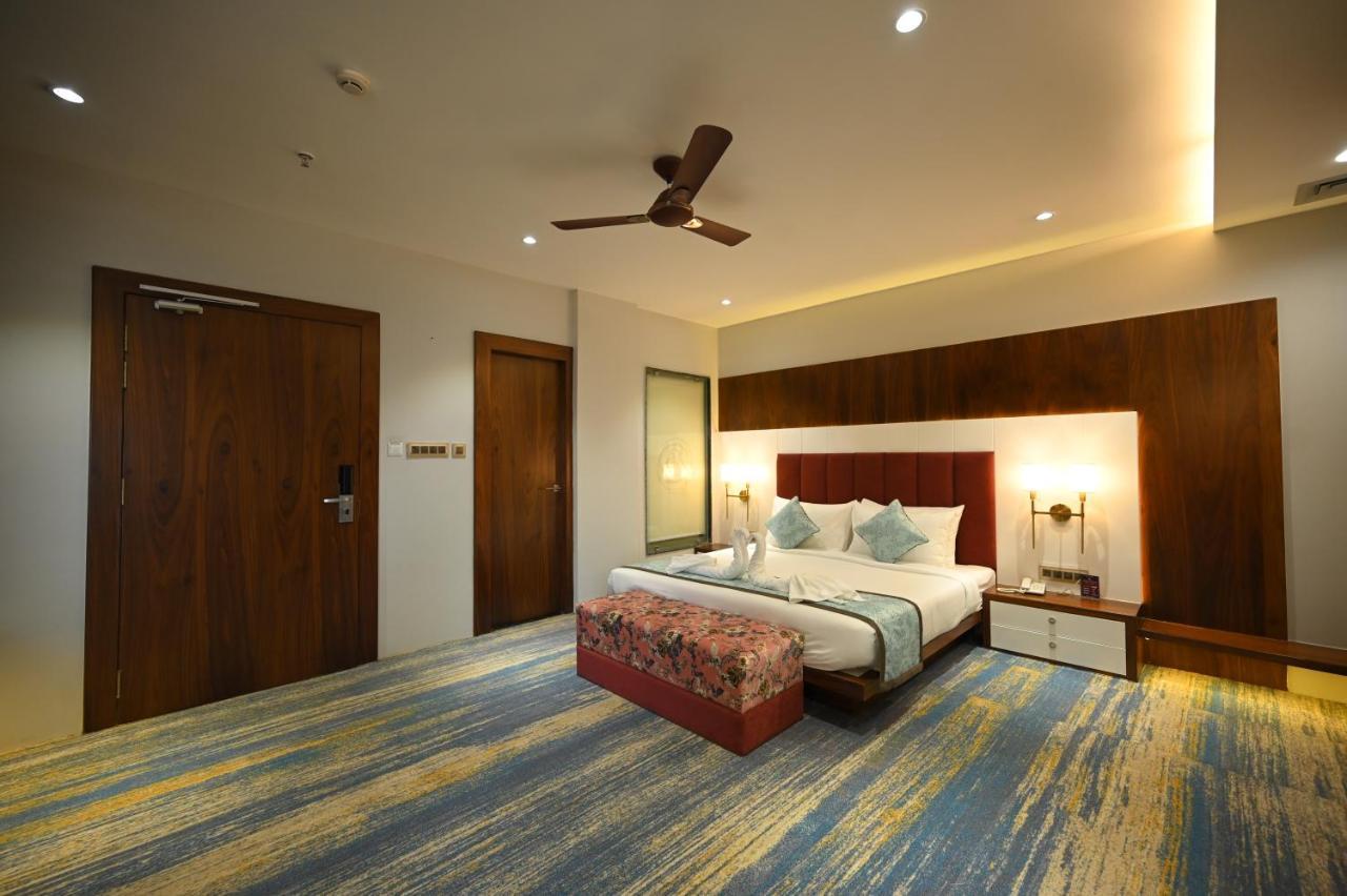 The Royal Class Hotel Gwalior Luaran gambar
